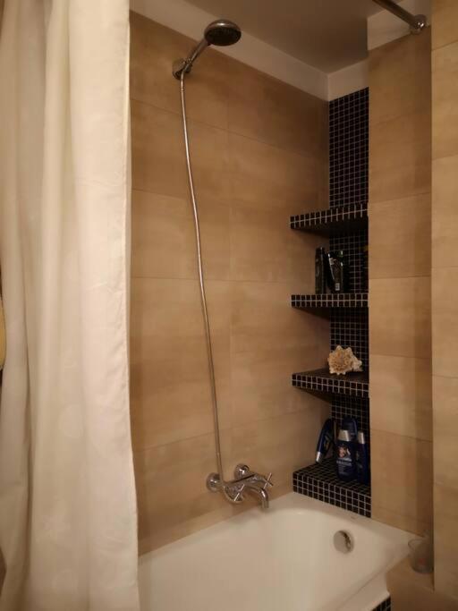 Shalom Corner *Parking For Free* Apartamento Cracóvia Exterior foto